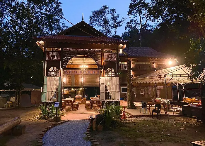 Tingkat Valley